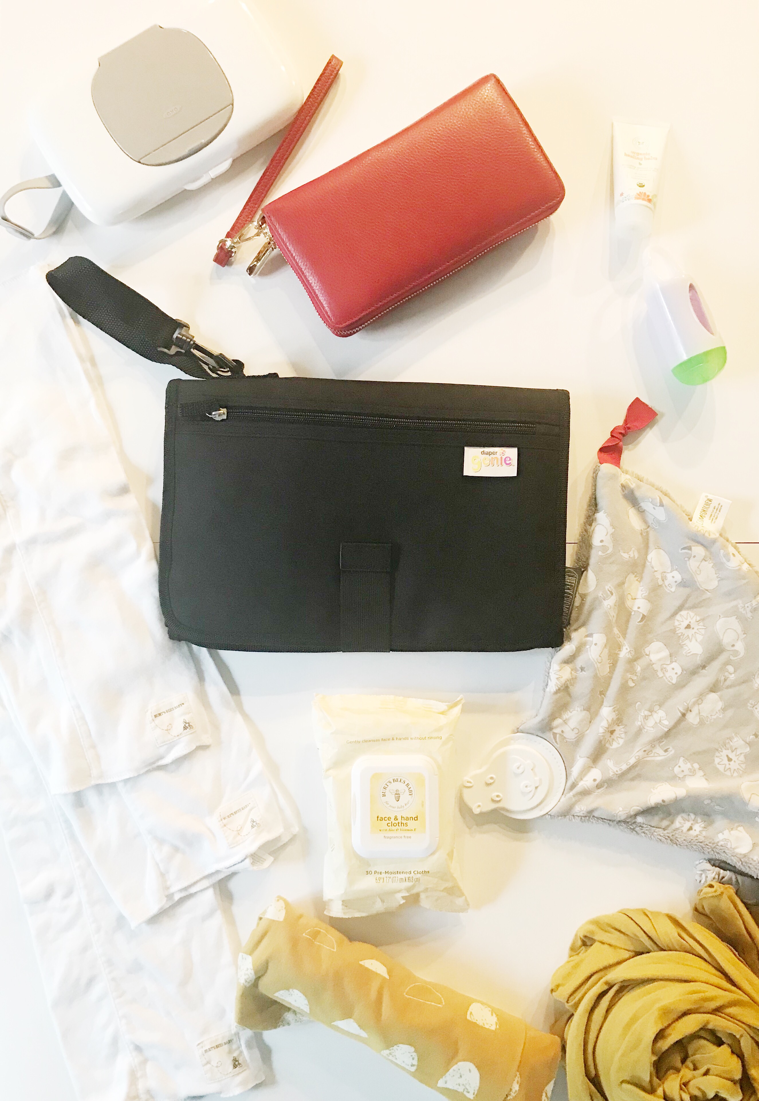 whats inside my diaper bag